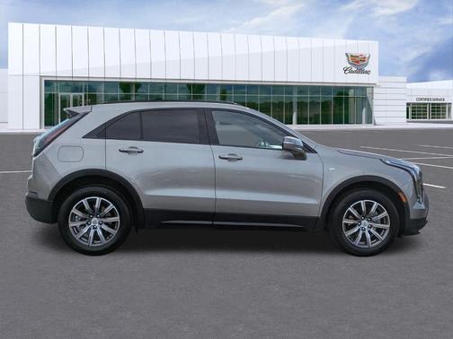 2022 Cadillac XT4 Sport