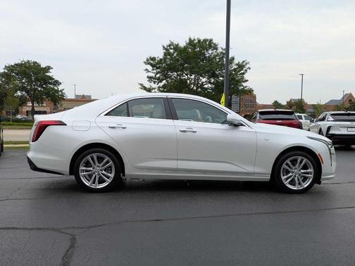 2022 Cadillac CT4 Luxury