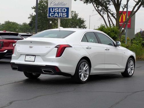 2022 Cadillac CT4 Luxury