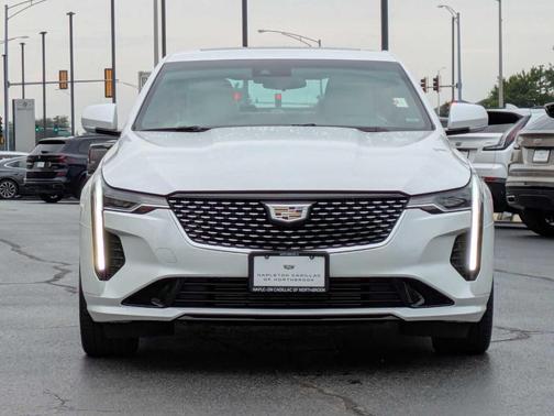 2022 Cadillac CT4 Luxury