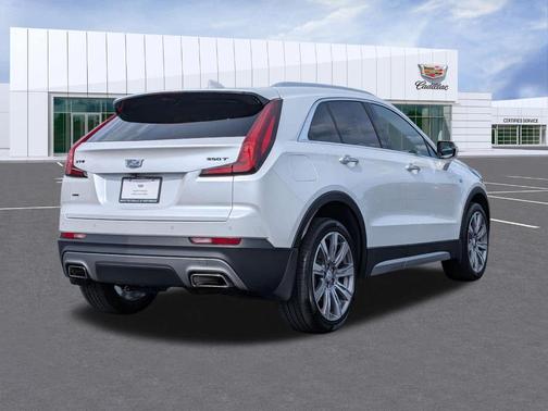 Crystal White Tri-Coat 2022 Cadillac XT4 Premium Luxury