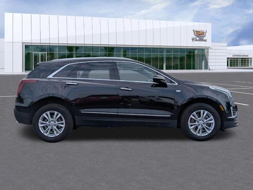 Stellar Black Metallic 2023 Cadillac XT5 Luxury