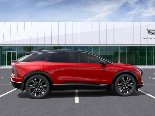 2026 Cadillac OPTIQ Premium Luxury