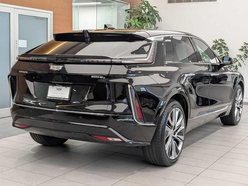 2024 Cadillac LYRIQ Luxury