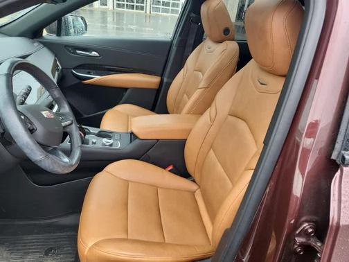 2022 Cadillac XT4 Sport