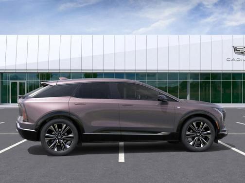 2025 Cadillac OPTIQ Luxury