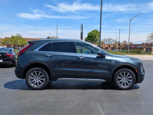 2021 Cadillac XT4 Premium Luxury