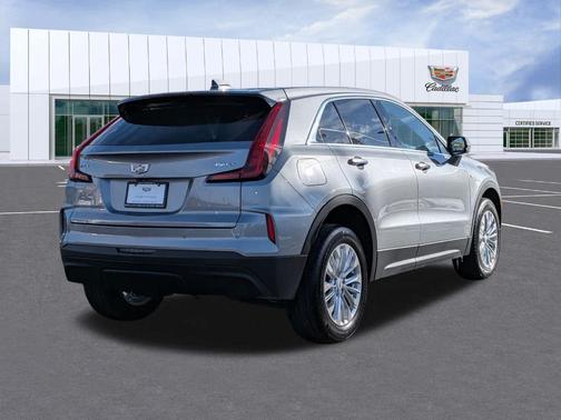 2024 Cadillac XT4 Luxury