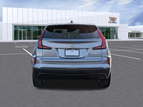 2024 Cadillac XT4 Luxury