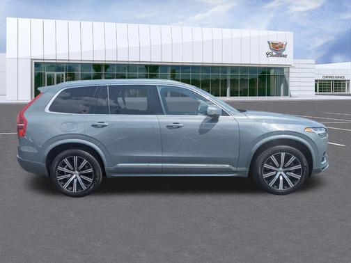 2022 Volvo XC90 Recharge Plug-In Hybrid INSCRIPTION