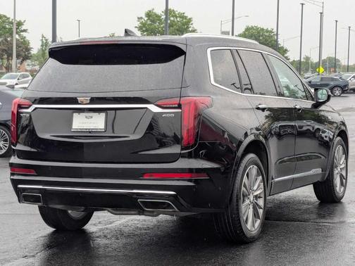 2022 Cadillac XT6 Premium Luxury FWD