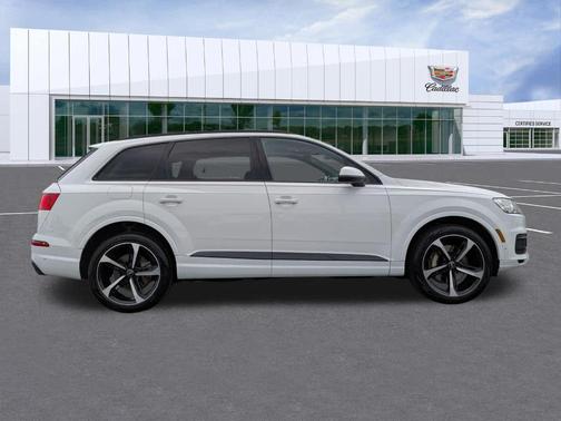 Carrara White 2019 Audi Q7 55 Prestige
