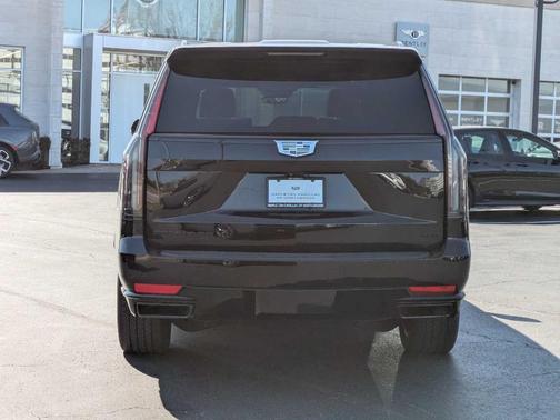 2022 Cadillac Escalade ESV Sport