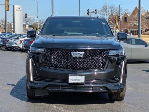 2022 Cadillac Escalade ESV Sport