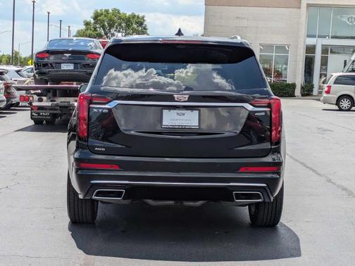 2023 Cadillac XT6 Premium Luxury AWD