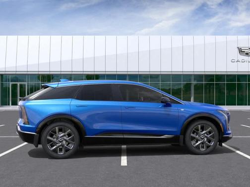 Coastal Blue Metallic 2026 Cadillac OPTIQ Luxury