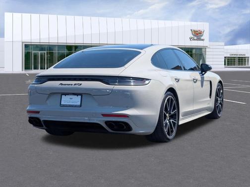 2021 Porsche Panamera GTS