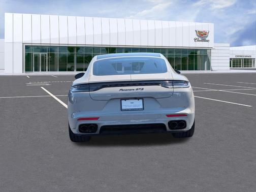 2021 Porsche Panamera GTS