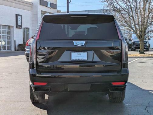 2021 Cadillac Escalade Sport