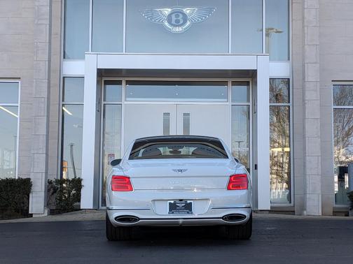 Glacier White 2026 Bentley Flying Spur