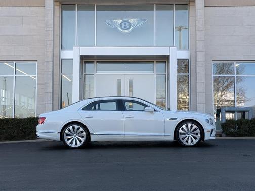 Glacier White 2026 Bentley Flying Spur