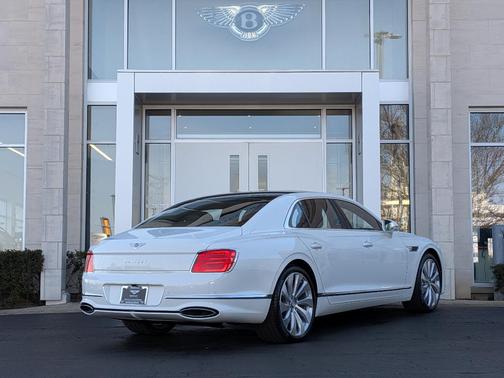 Glacier White 2026 Bentley Flying Spur