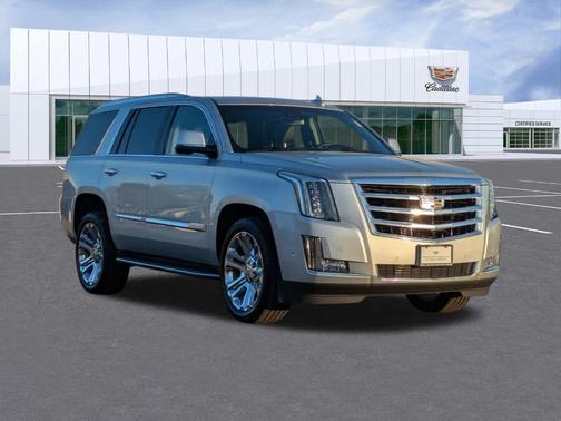 2017 Cadillac Escalade Luxury
