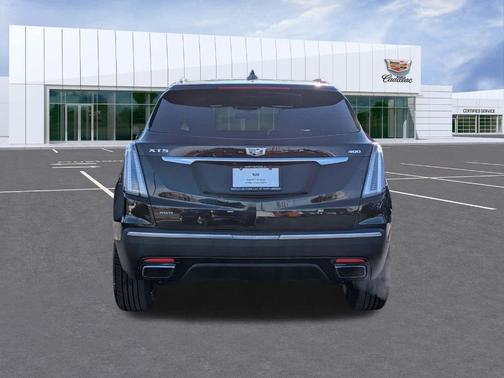 2023 Cadillac XT5 Sport