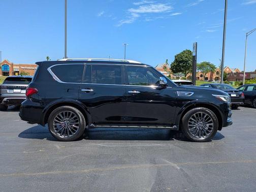 2022 INFINITI QX80 SENSORY