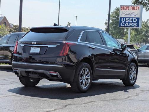 2022 Cadillac XT5 Premium Luxury