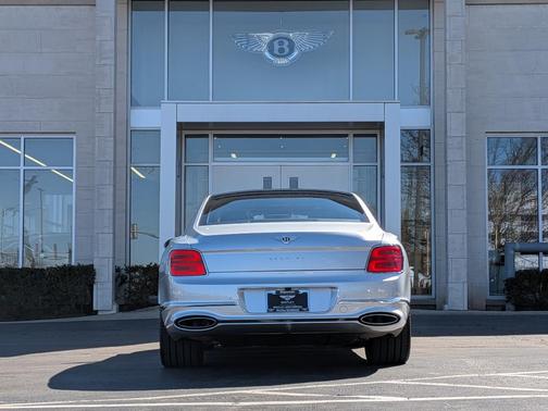 Moon 2026 Bentley Flying Spur