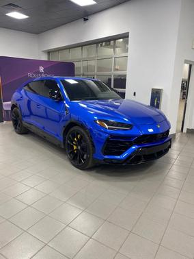 2022 Lamborghini Urus 