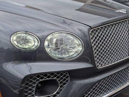 Thunder Gray 2022 Bentley Bentayga V8