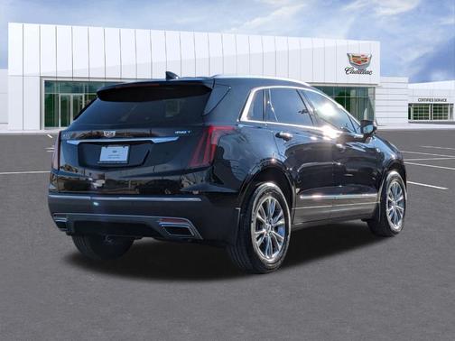 2022 Cadillac XT5 Premium Luxury