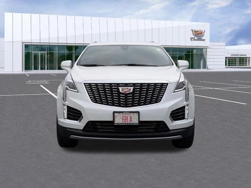 Crystal White Tri-Coat 2024 Cadillac XT5 Premium Luxury