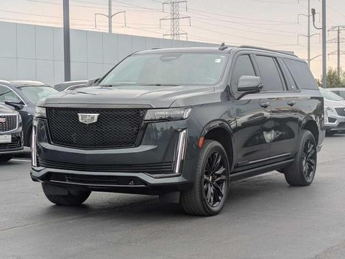 2022 Cadillac Escalade ESV Sport Platinum