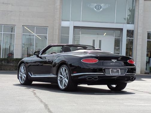 2022 Bentley Continental GT V8