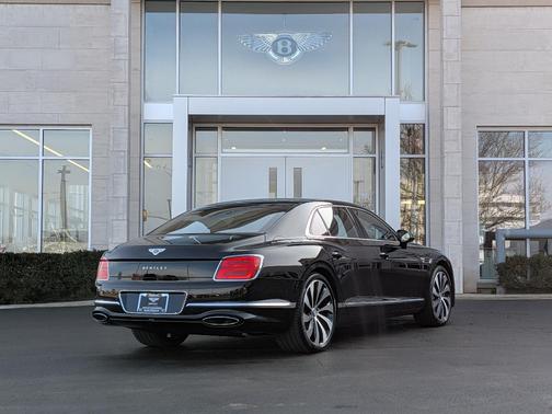 2026 Bentley Flying Spur 