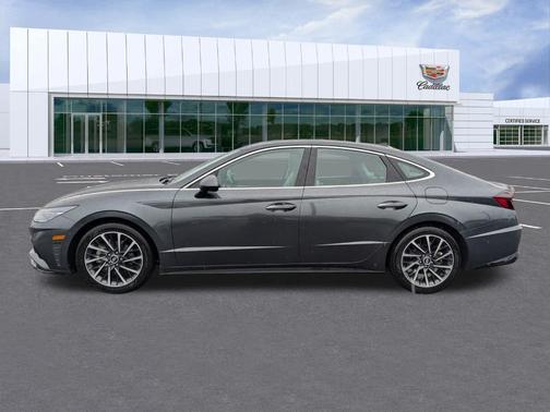 2022 Hyundai SONATA Limited