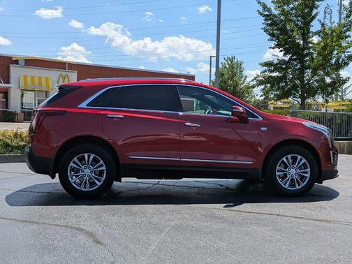 2022 Cadillac XT5 Premium Luxury
