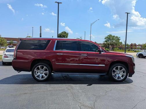 2017 Cadillac Escalade ESV Premium Luxury