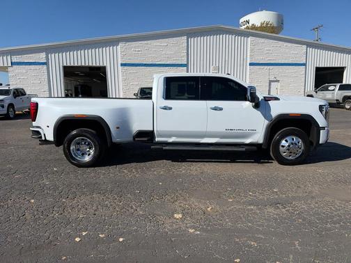 Glacier White Tricoat 2026 GMC Sierra 3500 Denali