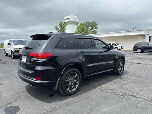 Diamond Black Crystal Pearlcoat 2020 Jeep Grand Cherokee Limited X