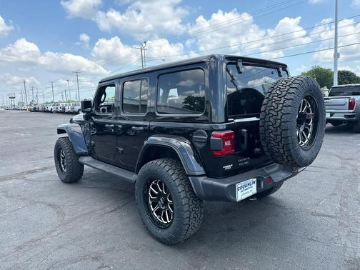 Black Clearcoat 2025 Jeep Wrangler 4xe Sahara