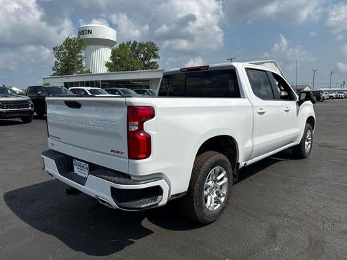 Summit White 2026 Chevrolet Silverado 1500 RST