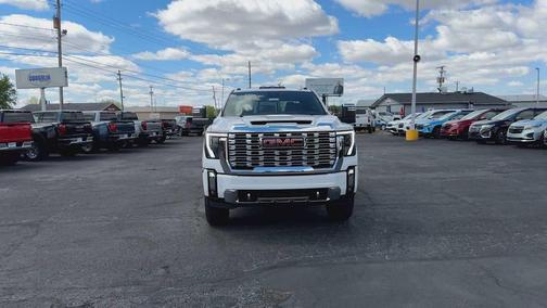 Summit White 2026 GMC Sierra 2500 Denali