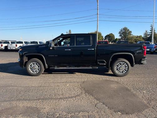 Black 2021 Chevrolet Silverado 2500 High Country