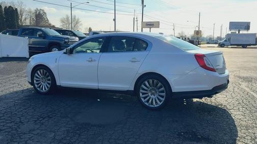2014 Lincoln MKS Base