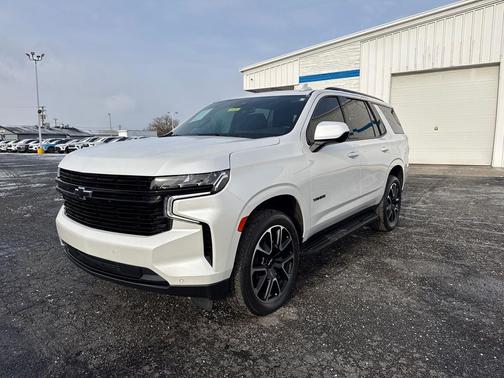 2023 Chevrolet Tahoe 4WD RST