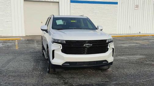 Iridescent Pearl Tricoat 2023 Chevrolet Tahoe 4WD RST